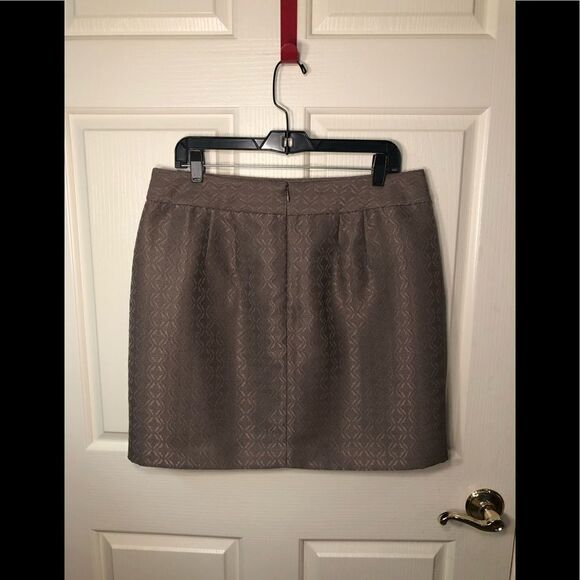 LOFT skirt  - Picture 2 of 4